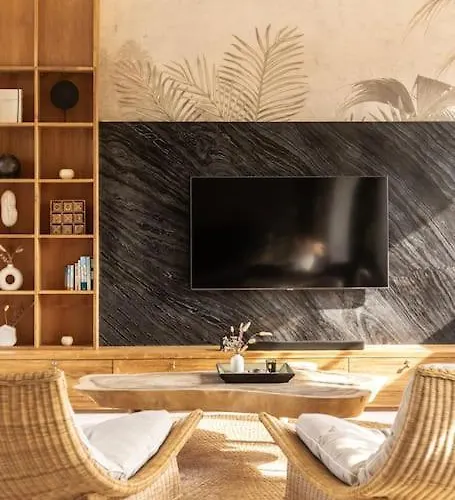 Kanopi Luxurious 3br With Pool And Quick Access * Canggu (Bali)